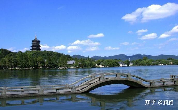 杭州附近旅游景点哪里好玩？精选十大必去景点攻略，轻松规划完美行程